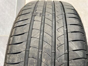 Elektrony Audi r17 letne pneu 225/55 - 9