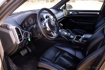 Porsche Cayenne S 4,2 V8 281 kW - 9