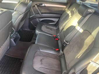 AUDI  Q7.  3.0 TDi  180 kW - 9