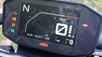 KTM Duke 790 - 9