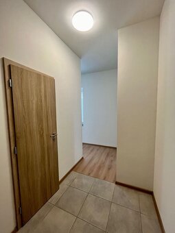 Na prenájom slnečný 2-izbový apartmán so záhradkou - 9
