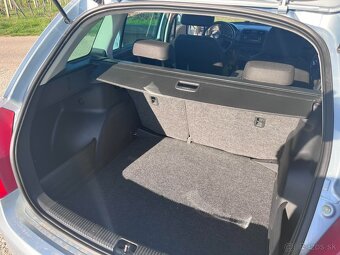 predám Skoda Fabia Combi II--1.2TSI---63Kw-85Ps--r.v.2010 - 9