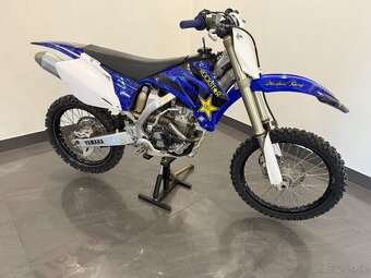 Yamaha yzf 250 - 9