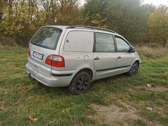 Ford Galaxy 1.9 - 9