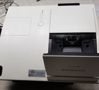 Predam projektor Hitachi ED-A101 - 9