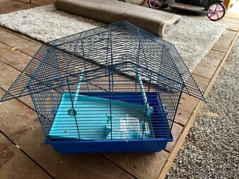 Na predaj chovateľské potreby. - 9