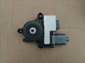 motorček okna Superb 3, Octavia 3 - 9