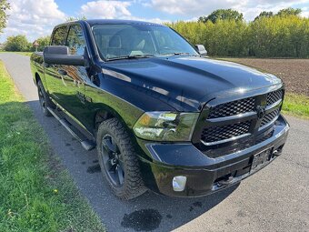 Dodge Ram 1500 Classic 2023 Hemi 5,7 - 9