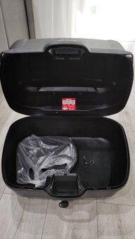 Predám horný kufor (topcase) Givi B45+ - 9