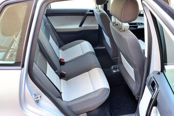 Volkswagen Polo 1.4 16V Cross - 9