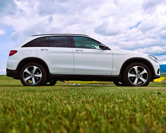 MERCEDES-BENZ GLC 250 D 4MATIC -EXCLUSIVE-SLOVENSKE-NADHERNE - 9