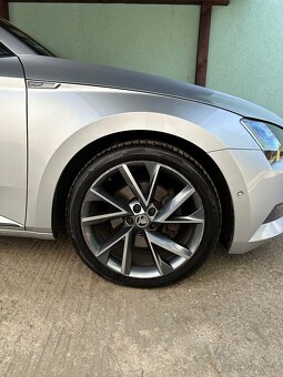 Škoda superb sportline 2018 - 9