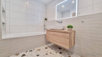 3i byt s terasou, záhradkou a parkovaním, PANORÁMA – Cédrová - 9