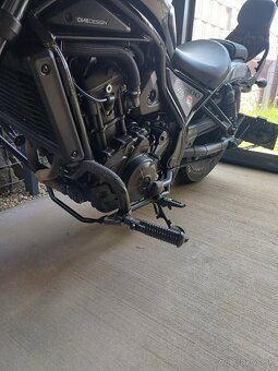Honda rebel 1100 - 9