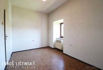 Dvojpodlažná prevádzková budova s veľkou garážou, Hôrka - 9