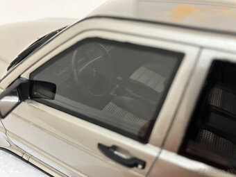 1:18 Mercedes-Benz W201 190 2,5 16V - 9