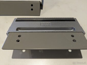 Akai MH4 - madla do racku - 9