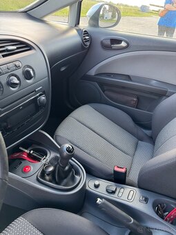 Predam Seat Leon 2009 so sviznym benzinovym motorom 1.6 - 9