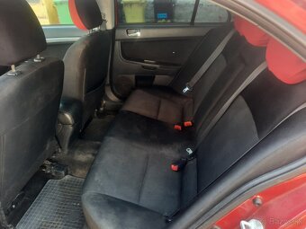 Mitsubishi Lancer - 9