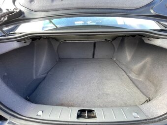 Volvo S40, 1.6D 80kwVYHŘEV.SEDNOVÁ STK - 9