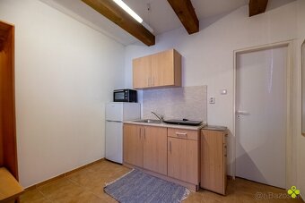 PRENÁJOM BYTU V RODINNOM DOME - SEBEDRAŽIE - 9
