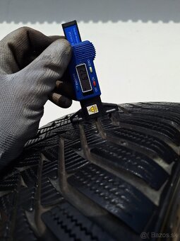 Zimne pneu 2kus 235/45 R18 Laufenn FIT - 9