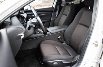 Mazda 3 90kW (2020). - 9
