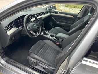 Volkswagen Passat Variant 2.0 TDI Executive DSG - 9
