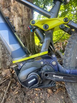 Celoodpruzeny Elektrobicykel Husqvarna - 9