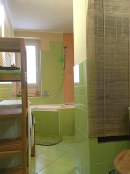 Štýlový, veľký 2-izbový byt, s balkónom Rastislavova ulica, - 9