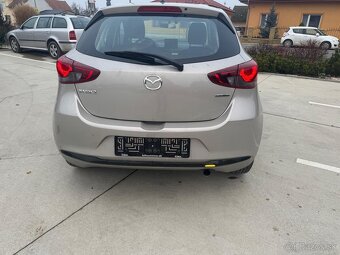 Mazda 2 e-Skyactiv G - 9