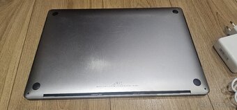 Apple MacBook Pro 16" 2019 A2141 - 9
