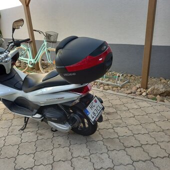 Predam skuter Honda pcx 150 - 9