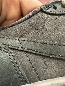 Nike Travis Scott Jordan 1 Low Velvet Brown - 9