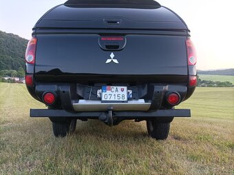 Mitsubishi L200 Mitsubishi L 200 4X4 SSC 1majitel - 9