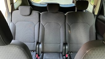 Kia Carens 1.7 CRDi - 9