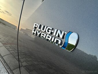 Toyota Prius 1.8 Plug-in Hybrid - 9