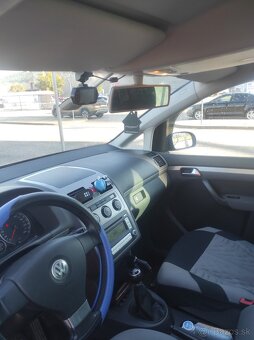 Volkswagen Touran 2.0 TDI - 9