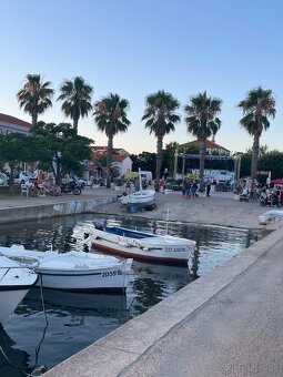 CHORVÁTSKO, apartmán, ubytovanie pri pláži s pieskom v mori - 9