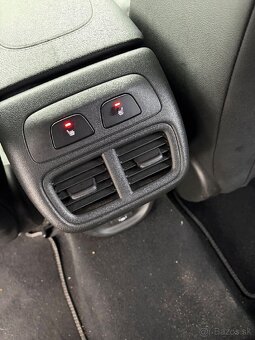 Opel Insignia 1.5T (121 Kw) automat Executive - 9