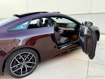 Mercedes-Benz E 200 Coupe AMG Burmester mHEV - 9