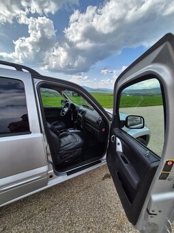 JEEP Cherokee 2,8 crd automat - 9