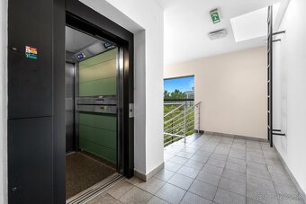 Na predaj 2 izbový apartmán MELROSE ul. Betliarska BA V - 9
