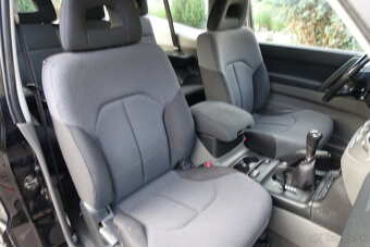 Mitsubishi Pajero 3.2 DI-D GLX 4WD, M5, 118kW, 3d. - 9