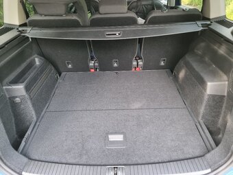 Predám VW Touran 1,5 TSI DSG - 9