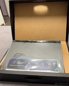ASUS ROG STRIX G17 - 9