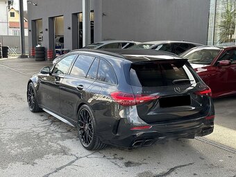 Mercedes-Benz C 63 AMG - 9
