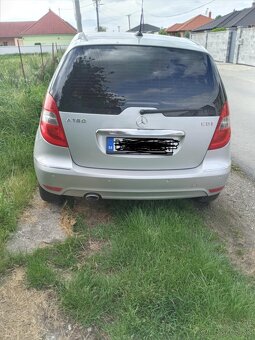 Mercedes A 180 - 9