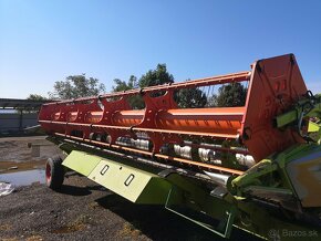 Predám KOMBAJN CLAAS Lexion 670 + žací stôl V750+prepravník - 9