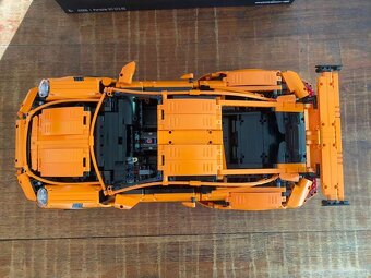 LEGO TECHNIC 42056 Porsche 911 GT3 RS - Z VÝSTAVKY - 9